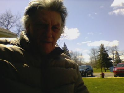 Spikey Roo
im all spikey today... the wind was blowing
