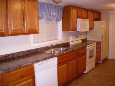 Kitchen.... this is a general picture of the new place... 
